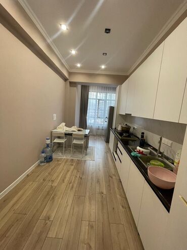 офис в жилом доме: 2 комнаты, 76 м², Элитка, 5 этаж, Евроремонт