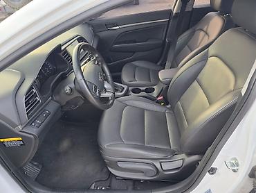 Hyundai: Hyundai Elantra: 2020 г., Седан — 13