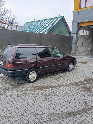 авто дизел: Volkswagen Passat: 1993 г., 1.8 л, Механика, Бензин, Универсал