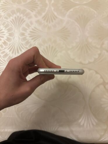 Apple iPhone: IPhone 8, 256 GB, Ağ, Barmaq izi — 6