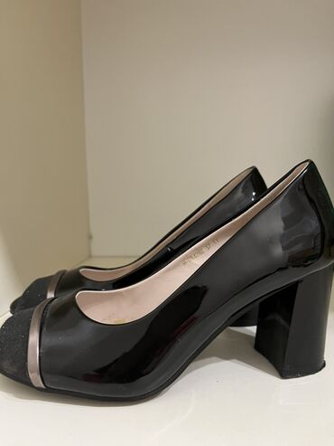 Прямые диваны: Прямые диваны — 10