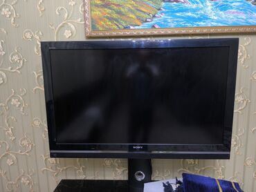 телевизор даром: Продаю 2телевизора большой на экране полоска вертикальный маленький