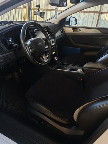 Hyundai: Hyundai Sonata: 2018 г., 2 л, Автомат, Газ, Седан — 8