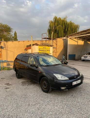 срочно продаю в связи с переездом: Ford Focus: 2003 г., 1.8 л, Механика, Бензин, Универсал