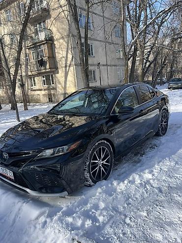 Toyota: Toyota Camry: 2021 г., 2.5 л, Седан — 5