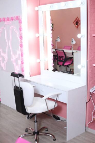 Digər kommersiya daşınmaz əmlakı: Tarqovuda Tam techizatli tam temirli Dirnaq2 salonu icareye verilir — 10