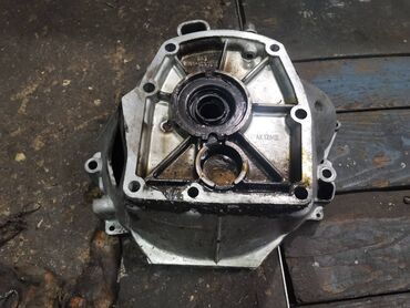 Auto delovi: Zvono menjaca Lada 2121,21213,21214 Niva, Lada 7 Riva. Polovno — 10