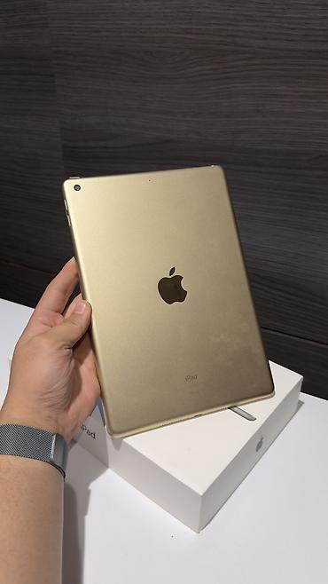 Планшеты: Планшет, Apple, память 128 ГБ, 9" - 10", Wi-Fi, Б/у, Детский цвет - Золотой — 1