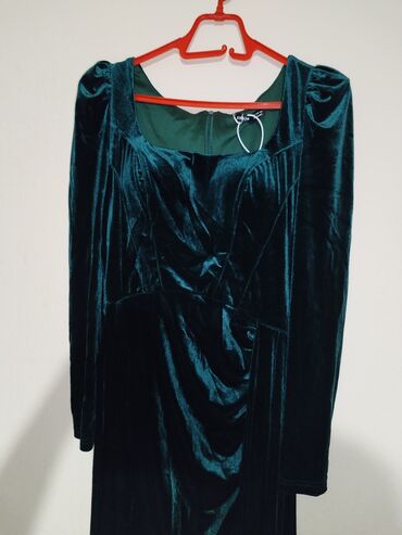 Haljine: Duga večernja haljina od baršuna – tamnozelena (smaragdna) - — 8