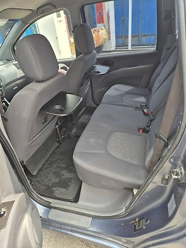 Продажа авто: Hyundai Matrix: 2004 г., 1.6 л, Механика, Бензин, Минивэн — 4
