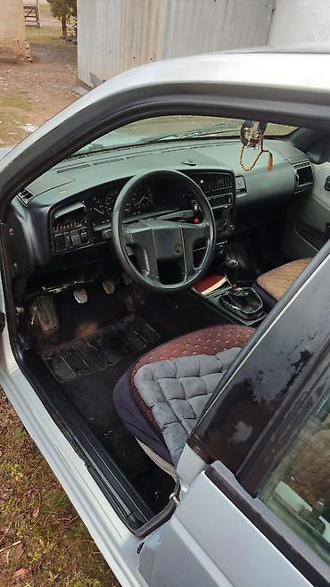 Volkswagen: Volkswagen Passat: 1993 г., 1.8 л, Механика, Бензин, Седан — 4