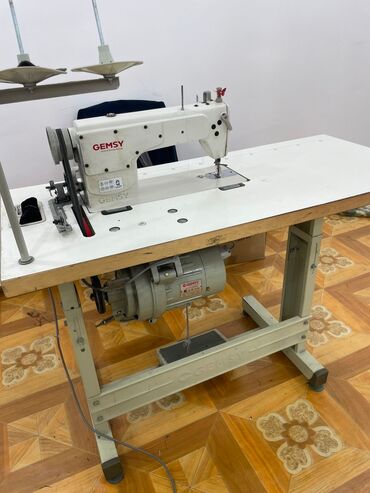 Zərərvericilərə qarşı mübarizə aparatları: Tikiş maşını Gemsy, Elektromexaniki
