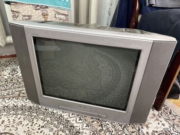 продаю телевизор б у: Продаю телевизор Sony, цена 1000 сом, самовывоз, г.Токмок