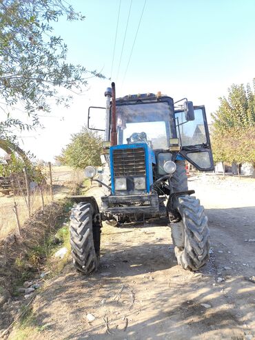 Тракторы МТЗ (Беларус): Трактор «Беларус» МТЗ 82.1 (надпись на борту). Основные — 2