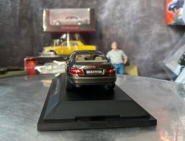 Avtomobil modelləri: Mercedes, 2009 il, 1:43, Dəmir, Ödənişli çatdırılma — 18