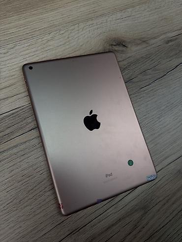 Планшеты: IPad Apple в розовом цвете. Планшет с тонким металлическим корпусом — 5