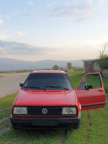 авто краслер: Volkswagen Jetta: 1986 г., 1.8 л, Механика, Бензин, Седан