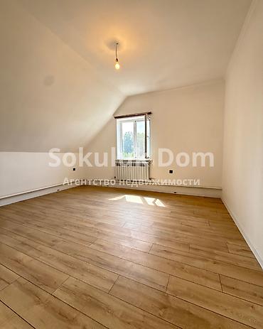the level: 🏠Продаётся дом в с. Романовка 🟡Комнаты: 5 🟡Участок: 13 соток (по факту — 10