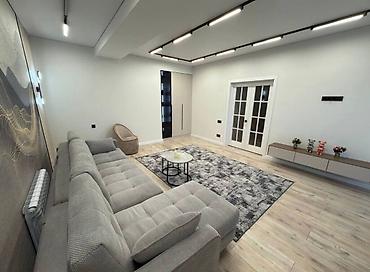 2 8: 2 комнаты, 82 м², Золотой квадрат Элитка, 5 этаж, Дизайнерский ремонт — 1