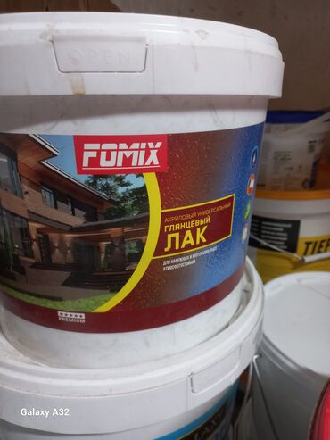 Пеноблок: Универсальный акриловый глянцевый лак от Fomix, предназначенный для