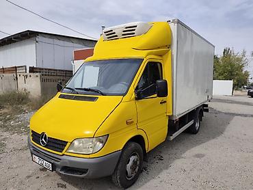 Рефрижераторный фургон на базе Mercedes-Benz Sprinter (кабина жёлтая