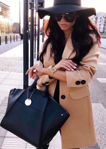 Kaputi: S m l 
3400 — 8