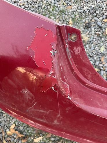 car kg: Задний бампер для легкового автомобиля, окрашен в тёмно‑красный — 1