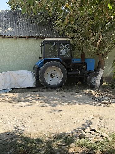 трактыр 82: Трактор колесный с кабиной Описание: - Полный привод (передний — 6