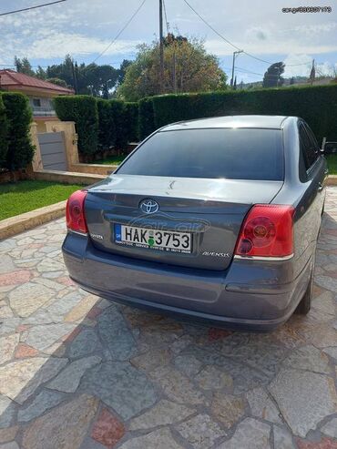 Transport: Toyota Avensis: 1.6 l | 2004 year Limousine