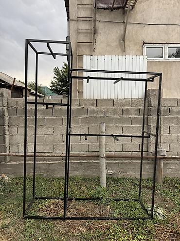 Торговое оборудование: Металлические каркасы-подиумы для торгового оборудования/выкладки — 2