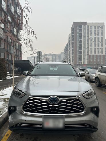 Toyota: Toyota Highlander: 2022 г., 2.5 л, Вариатор, Гибрид, Кроссовер — 2
