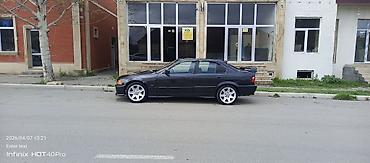 BMW: BMW 3 series: 1.8 l | 1992 il Sedan — 3