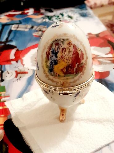 Sandıqlar: Porcelan yumurta formalı bijuter qutusu - Material: parlaq ağ — 2