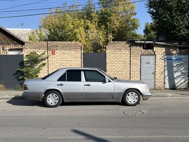 дверные карты мерседес 124: Mercedes-Benz W124: 1994 г., 2.2 л, Механика, Бензин, Седан