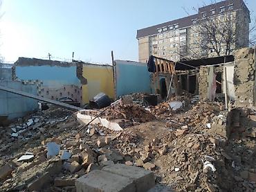 пластика: Разбор полов, Снос стен, Снятие потолков | Гипсокартонная стена, Кирпичная стена, Деревянная стена | Демонтаж деревянного пола | Кровля из профнастила, Крыша из шифера, Металлочерепичная кровля 3-5 лет опыта — 3