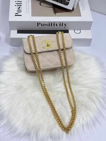 женский кожаный кошелек: Çiyin çantası, Chanel