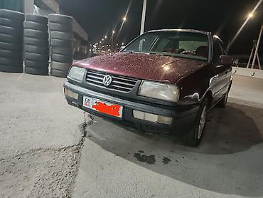 Volkswagen Vento: 1994 г., 1.8 л, Механика, Бензин, Седан at lalafo.kg Volkswagen Vento: 1994 г., 1.8 л, Механика, Бензин, Седан