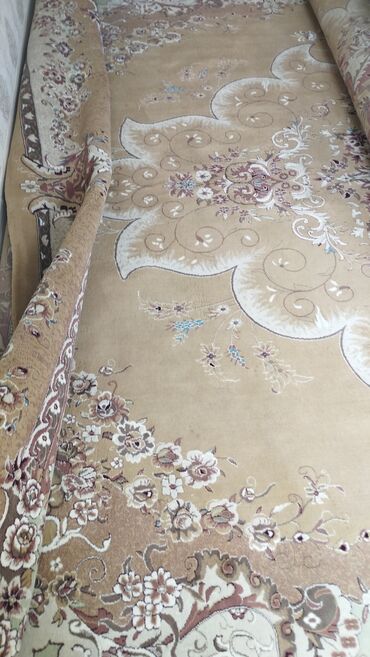 мебель для дома: Ковёр 4×6 Турция состояние отличный после химчистки цена 15тыс торг