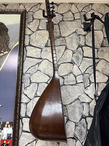 Саз: Saz Xudu saz evindədir.Bilənlər bilirki burdan necə sazlar çıxır.Sazın — 4