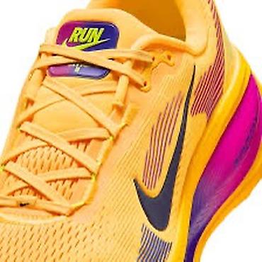bq patike: NIKE Vomero 18 Running Shoes br.42,5 cm 27 NOVO HM6803 802 — 3