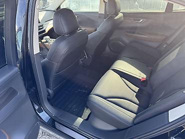 Другие автомобили: Hongqi E-QM5 Hongqi E-QM5 — китайский электрический седан E-класса — 5