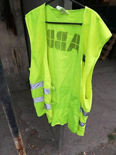 Другие аксессуары: Полики BMW передние(М5)+багажный полик для мерса+жилет для авто+сетка — 16