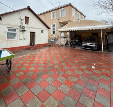 коттедж золотые пески: 300 кв. м, 13 бөлмө, Жылытылган, Брондолгон эшиктер, Балкон айнектелген