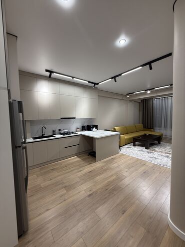 Посуточная аренда квартир: 2 комнаты, Душевая кабина, Постельное белье, Кондиционер — 12