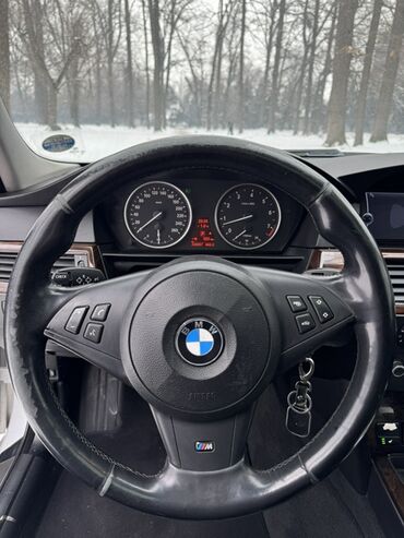 BMW: BMW 5 series: 2010 г., 3 л, Робот, Бензин, Седан — 8