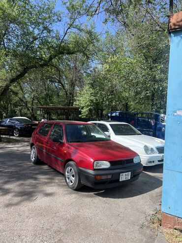 автомобили бу: Volkswagen Golf: 1992 г., 1.8 л, Механика, Бензин, Хэтчбэк