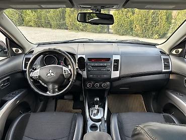 Mitsubishi Outlander: 2011 г., Автомат, Бензин, Кроссовер