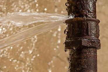 подключение воды: Устранеие затоп,прорыв: канализационных,водопроводных труб и.т — 2