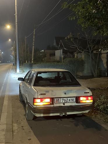 bmw 323: Mazda 323: 1987 г., 1.6 л, Механика, Бензин, Седан — 1