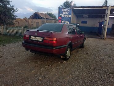 купить машину до 10000 долларов: Volkswagen Vento: 1995 г., 1.6 л, Механика, Бензин